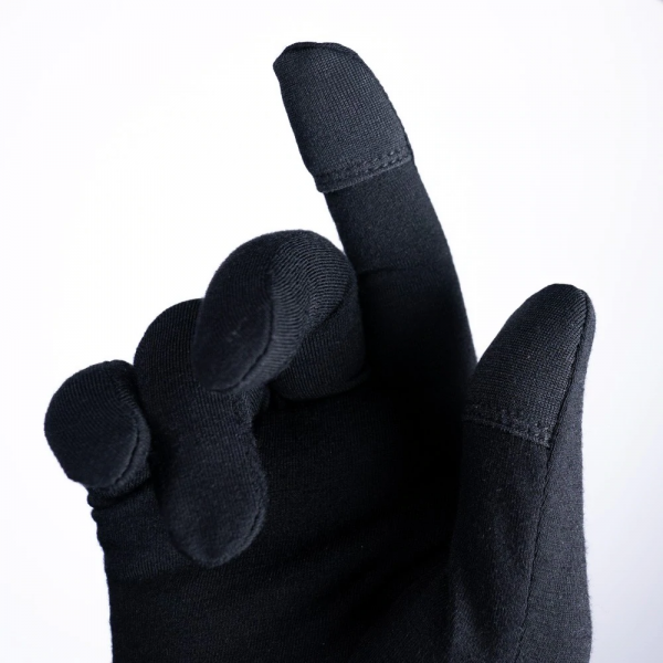 ioMerino Newton Wool Gloves | Unisexmerinocompressionglovescloseup_1200x