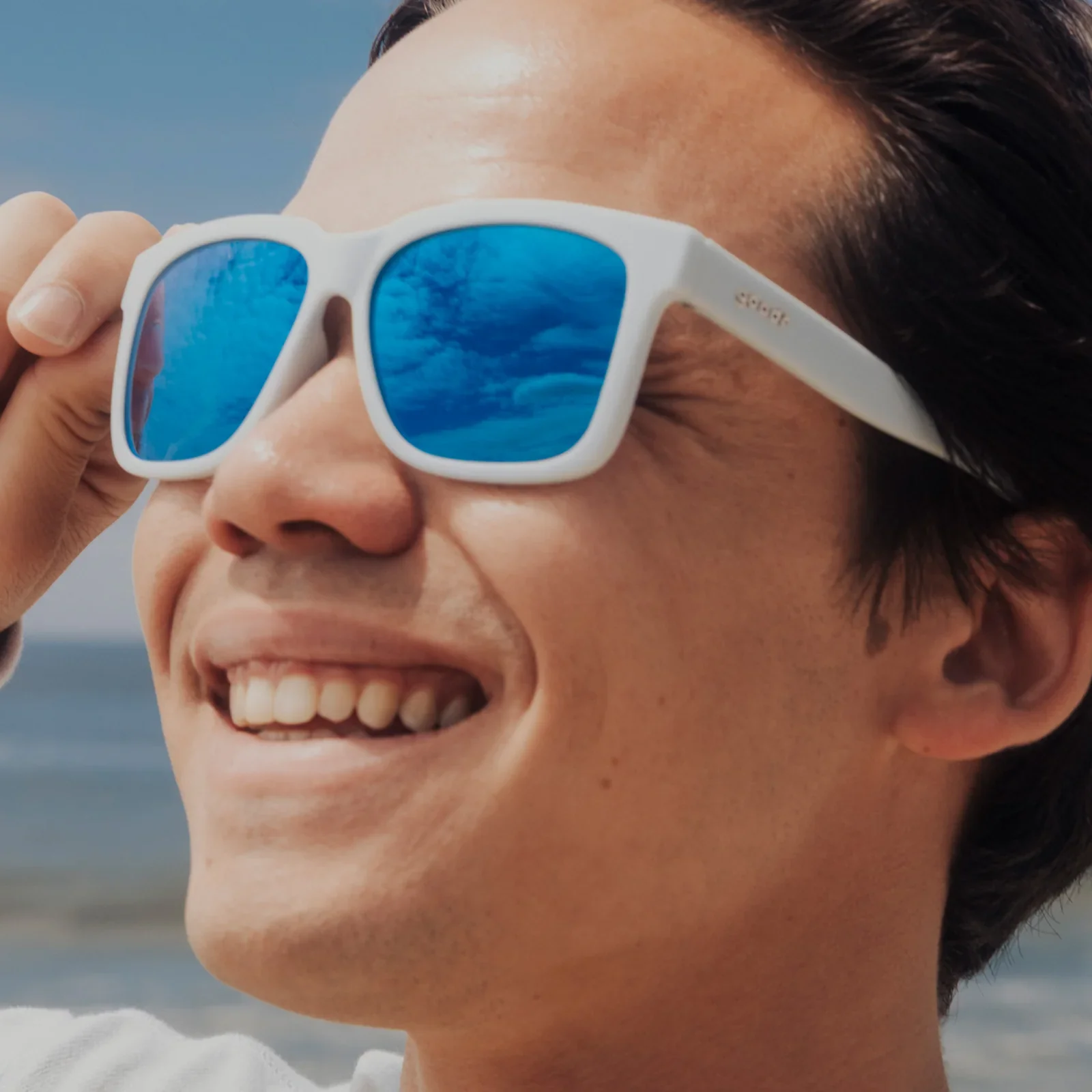 Goodr Tidal Gs – Sea Foam Party Favour Goodr Tidal Gs – Sea Foam Party Favour | sea_foam_party_favor2